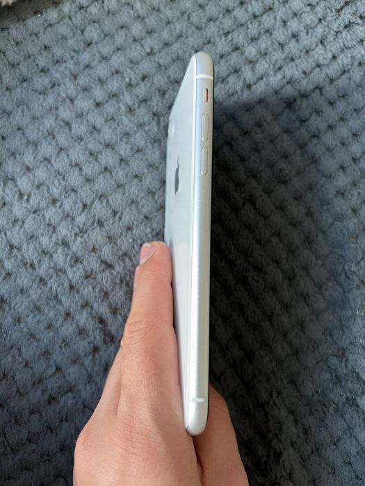 Iphone XR w bardzo dobrym stanie