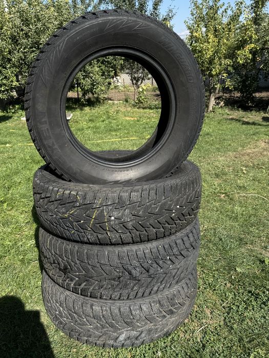 Зимова резина Nexen winguard 245/65 r17  зима