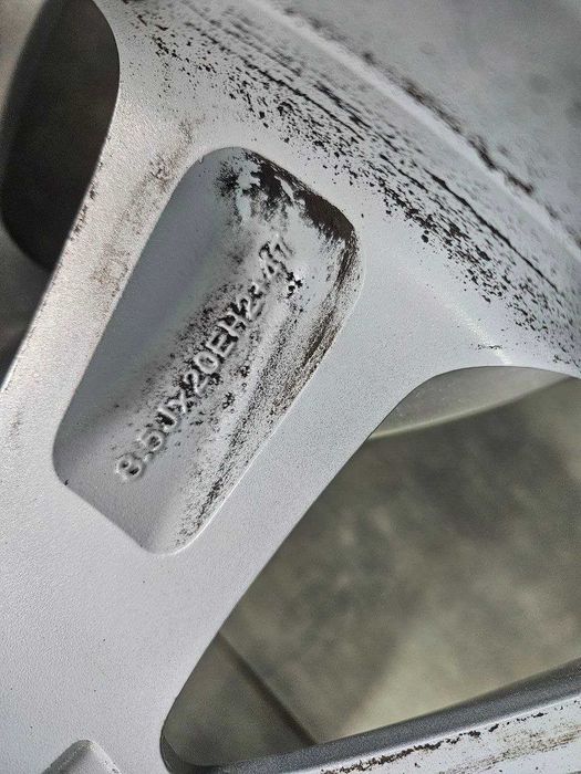 Диски Land Rover Discovery 5/120 R20 8.5J ET47 dia72.6mm