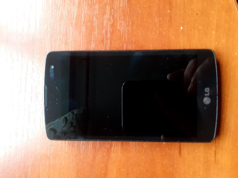 Продам телефон  LG-D295