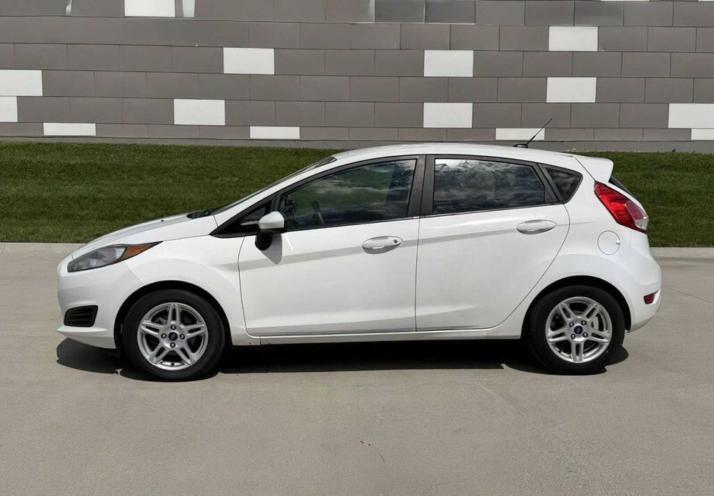 Ford Fiesta SE      2018