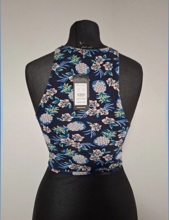 Nowy crop top w ananasy wycięty z metką