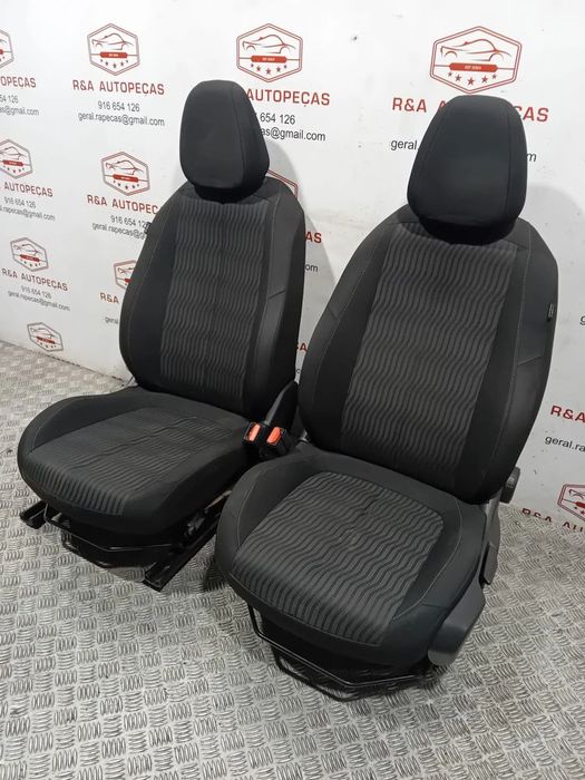 Conjunto de Bancos Peugeot 308 II SW Tecido Original