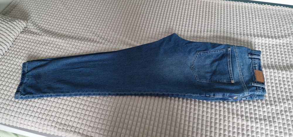 Dżinsy firmy Bonprix