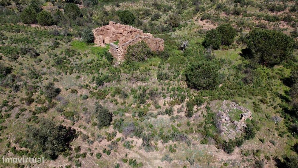 Terreno Monte Alentejano com 6,27 ha, Artigo Urbano 120 m² e Montado d