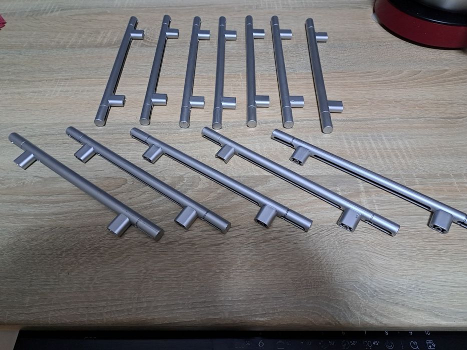 Uchwyty do szafek i szuflad - 160 mm plus wkręty