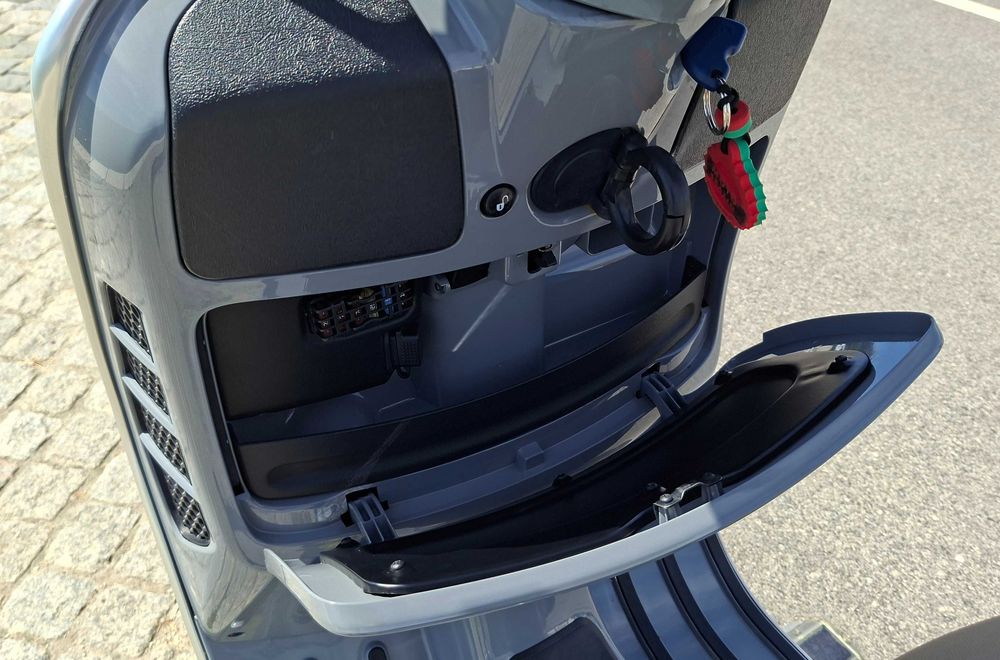 Vespa GTS 300 SuperTech como nova