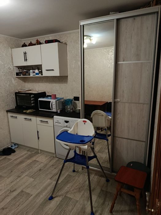 Продам дві кімнати в гуртожитку