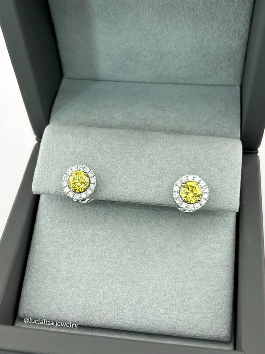 Сережки пусети з діамантами  2.77 ct