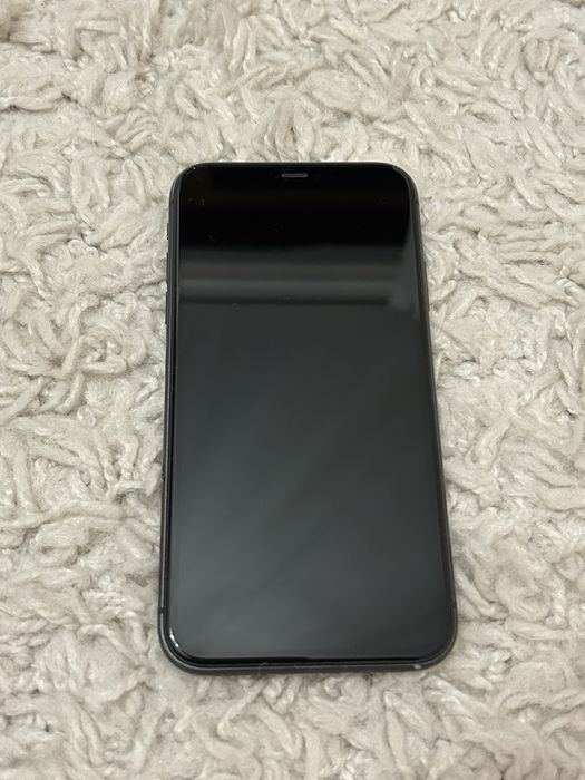 iPhone 11 64 GB Black