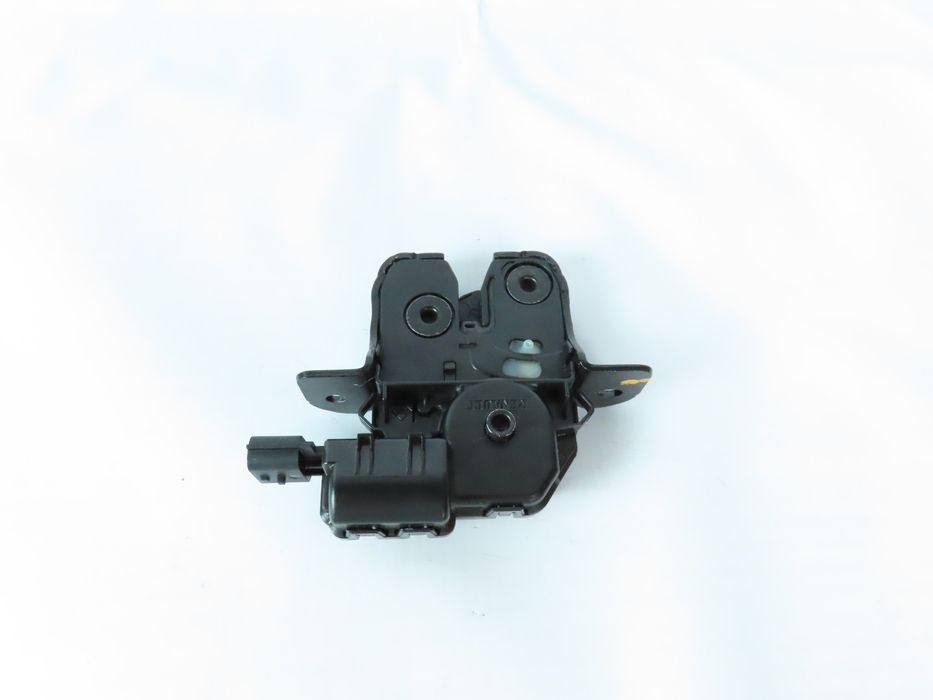 Fecho Da Mala Renault Captur Ref: 90503942