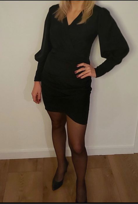 Czarna sukienka Katniss