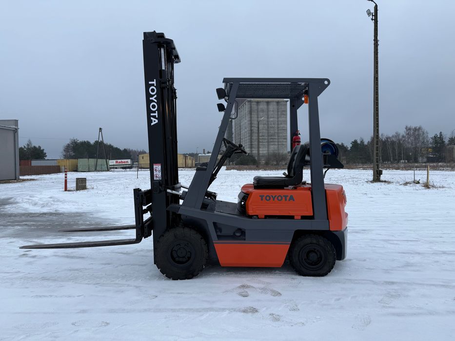 wózek widłowy TOYOTA 4FG15