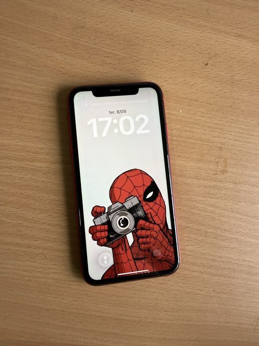 iPhone 11 128GB (PRODUCT)RED + Caixa e Carregador