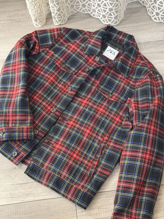 Бомбер Zara в клітинку S