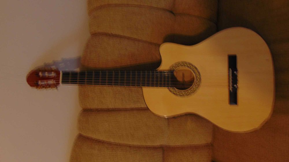 Gitara elektroakustyczna