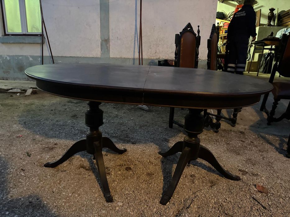 Conjunto 6 cadeiras e mesa extensível