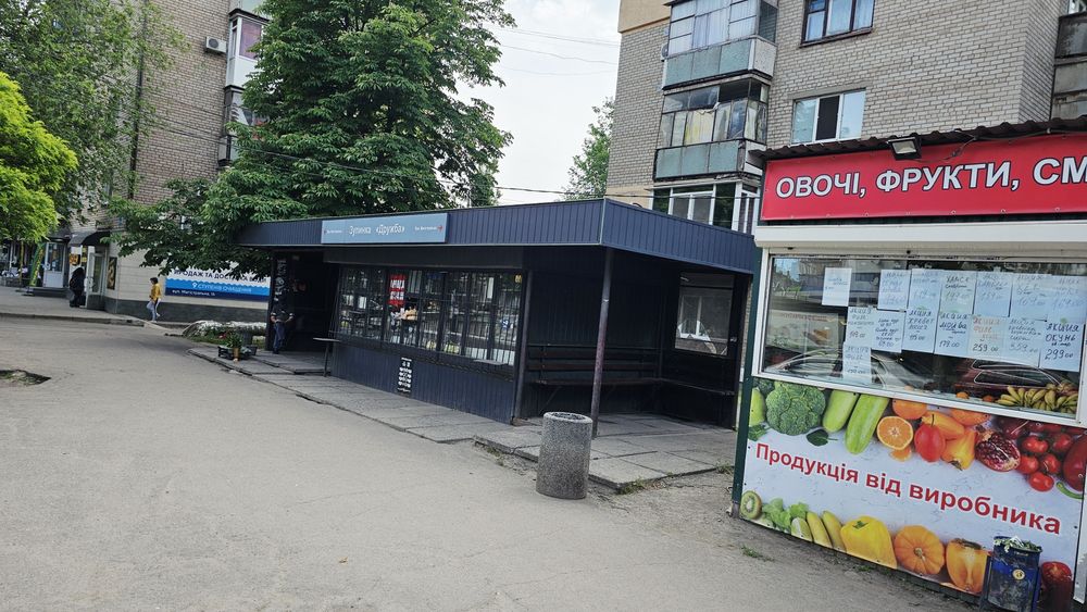 Оренда зупиночного комплексу на Дружбі, навпроти Варусу