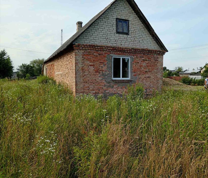 ++ Продам цегляний будинок біля м Рівне, ділянка 25 соток, гараж