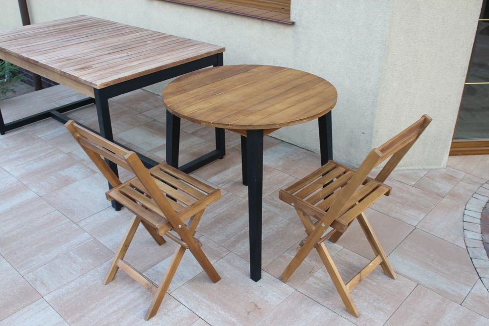 Drewniany komplet mebli ogrodowych