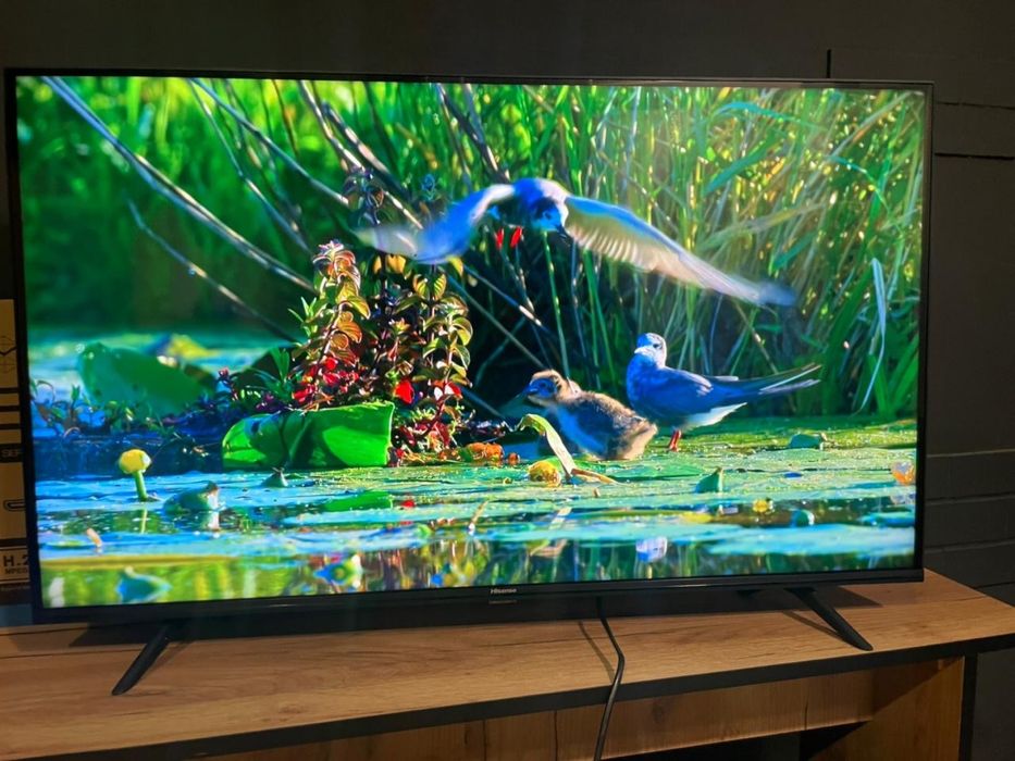 Телевізор hisense 43 smart tv 4k+ кріплення на стіну