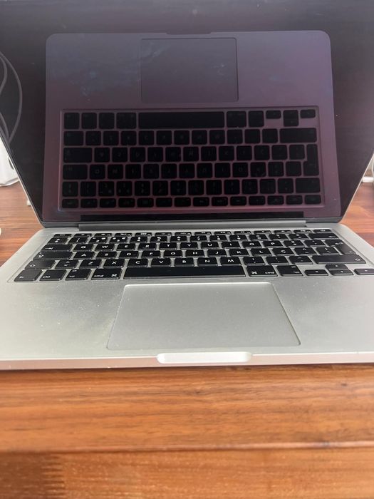 MacBook Pro 13 polegadas 2,7GHz i5, 16GB RAM, Bateria Nova