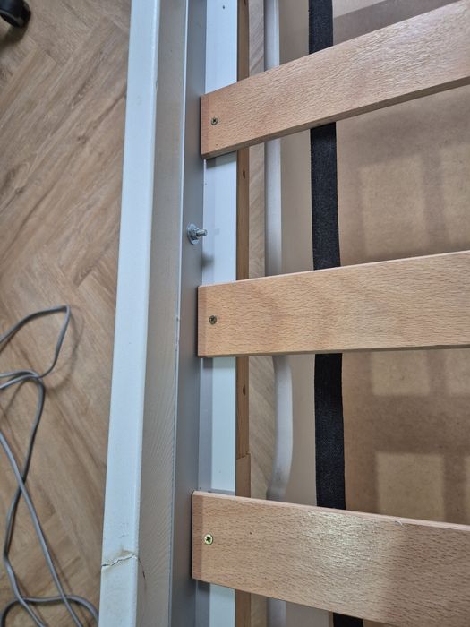 Łóżko 90x200 z materacem i szufladą