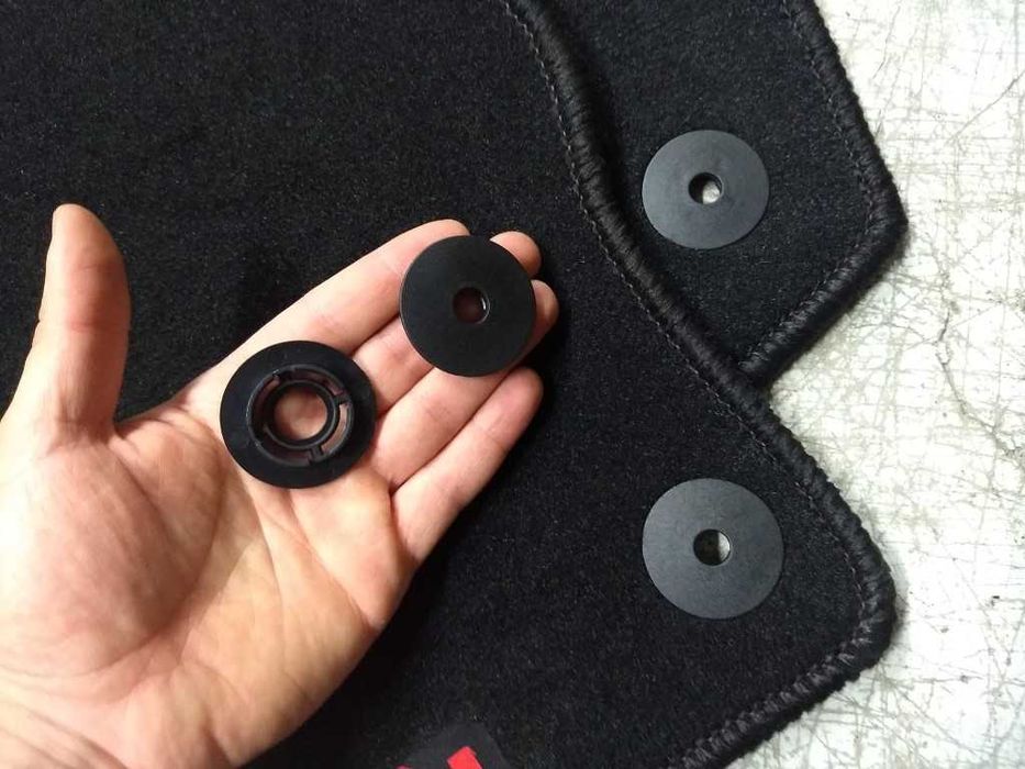 Encaixes / Fixadores / Molas - Para Tapetes Automóvel