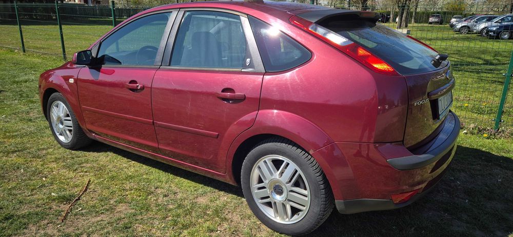 Ford Focus 1.6 Ghia . Przebieg 154  tys km