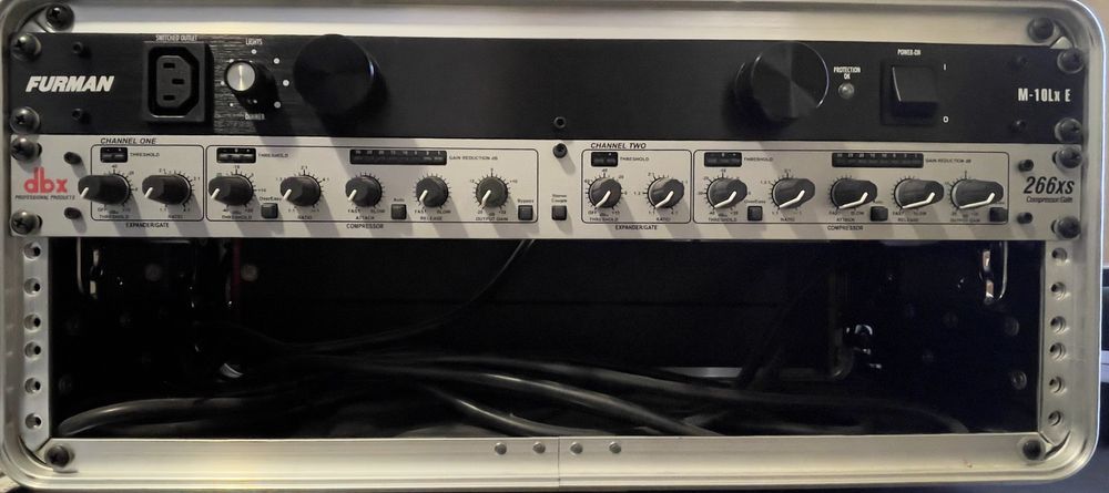 Furman M-10Lx E - condicionador de energia e luz de rack - Como novo