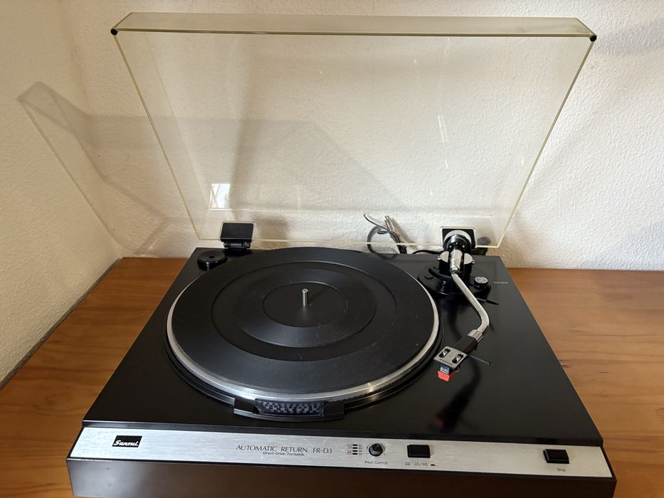 Gira discos Sansui FR-D3