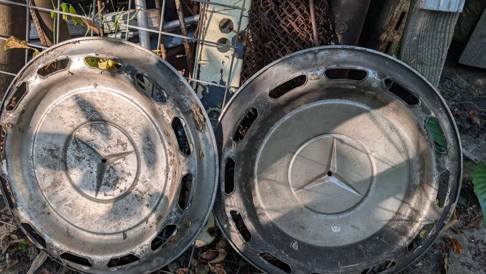 Ковпак Mercedes вінтажний (пара)