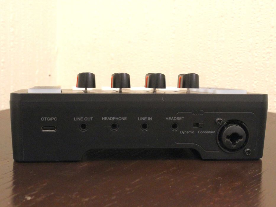 Продам мікшер Fifine SC3