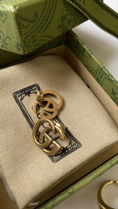 Сережки каблучки брендові прикраси