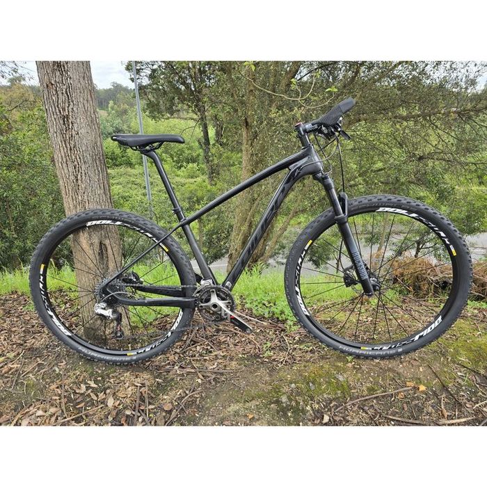 Btt 29 carbono bem equipada m