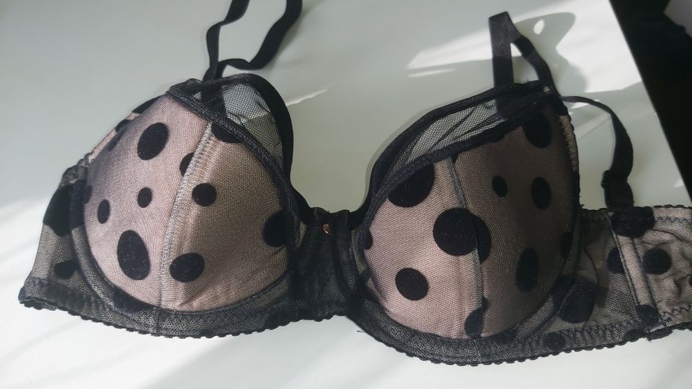 Biustonosz półusztywniany Gorteks nowy Daphne rozmiar 65D czarno-beżow