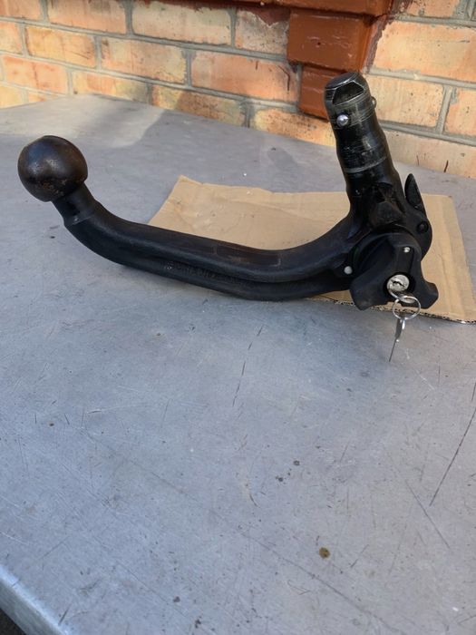 Фаркоп для автомобіля Mercedes-Benz E-Class W210