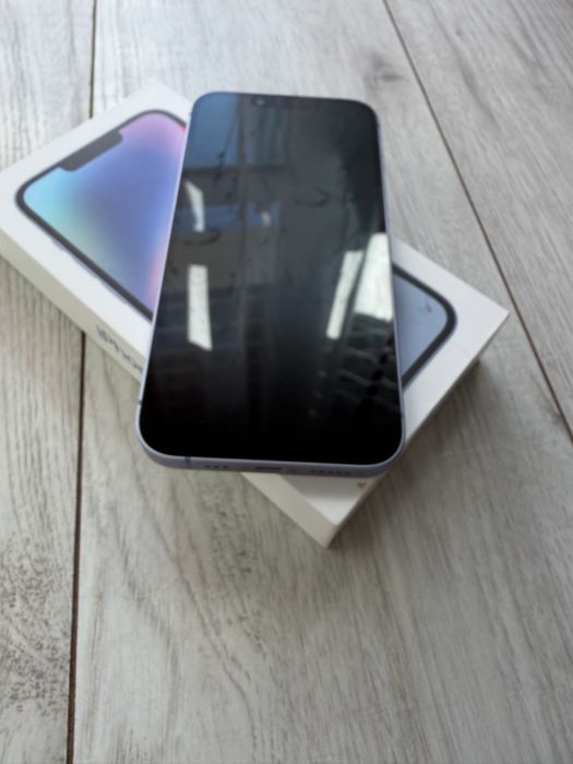 Iphone 14 stan bardzo dobry