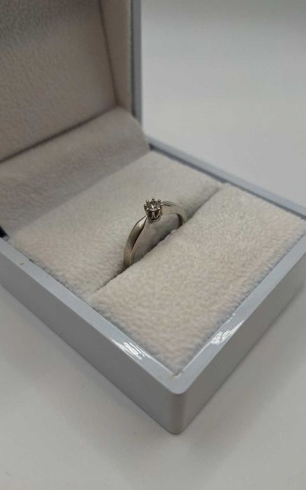 Pierścionek białe złoto 2,24g SPOKO LOMBARD BEŁCHATÓW skup złota