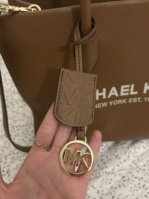 Bolsa / Mala Michael Kors Mirella Medium Pebbled Leather - Original