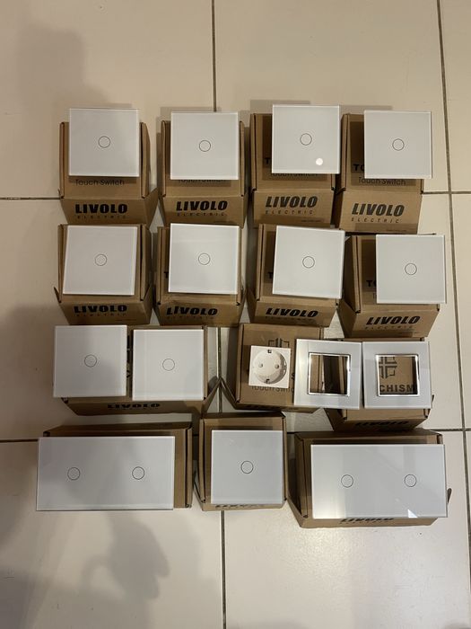 Сенсорні вимикачі Livolo