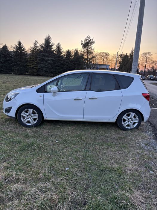 Opel meriva 2011 rok