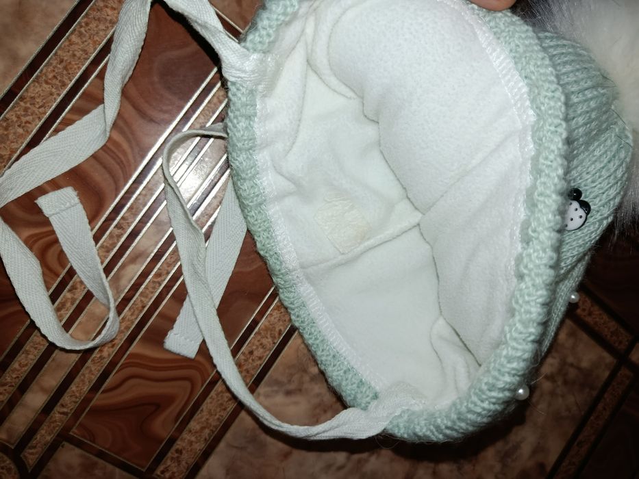 Шапка зимова для дівчинки 4-5 років