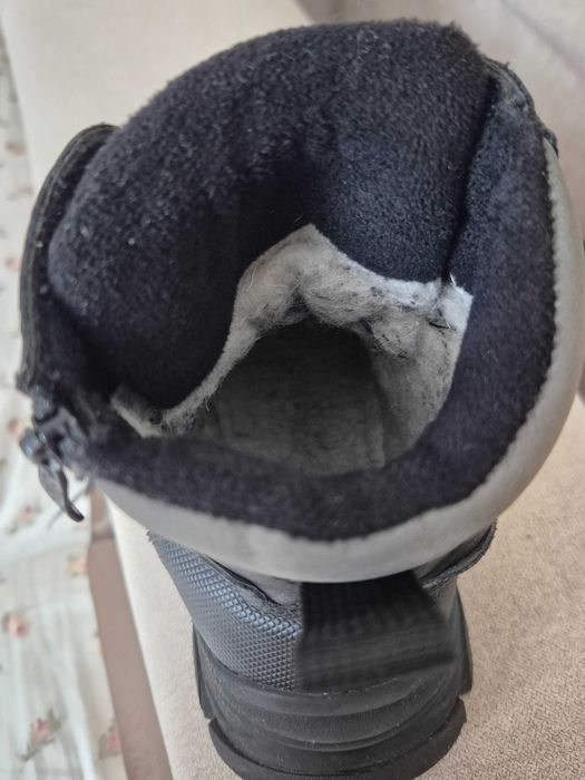 Продам зимові черевички