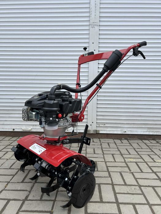 Мотокультиватор Briggs & Stratton RV-170S PRO (Робік)