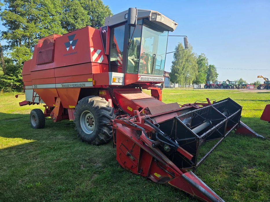 Massey Ferguson 32  Massey Ferguson 32