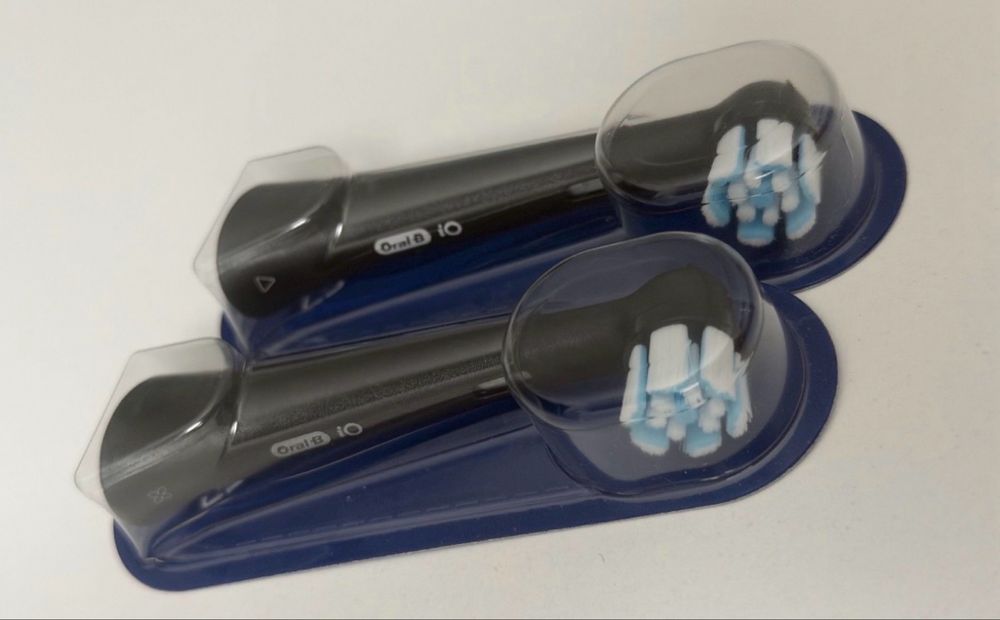 Dwie szczoteczki do oral-b io