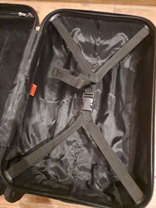 Walizka angry birds wymiary 31x21x53