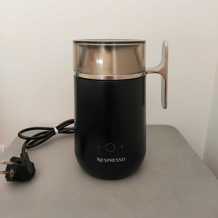 Máquina para receitas Barista Nespresso Aeroccino