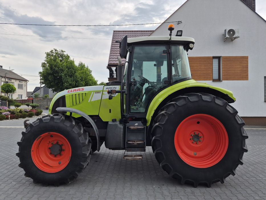 Claas  Arion 620